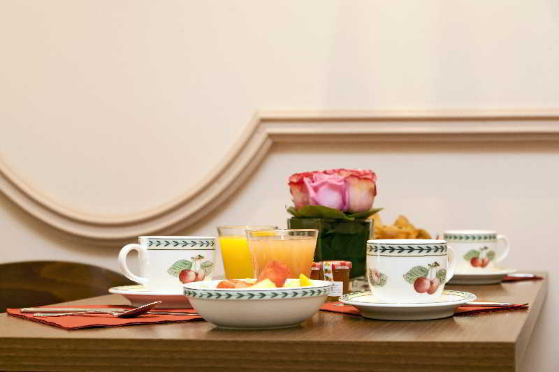 Hotel The Originals Boutique Sur Seine 4*