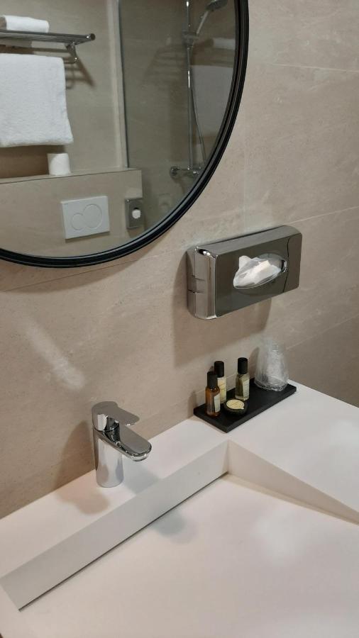 The Originals Boutique Sur Seine Hotel